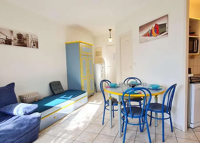 Dans Avec Piscine * 拉考德索梅